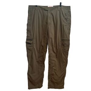C. C. Filson Cargo Utility Pants Green Size 40